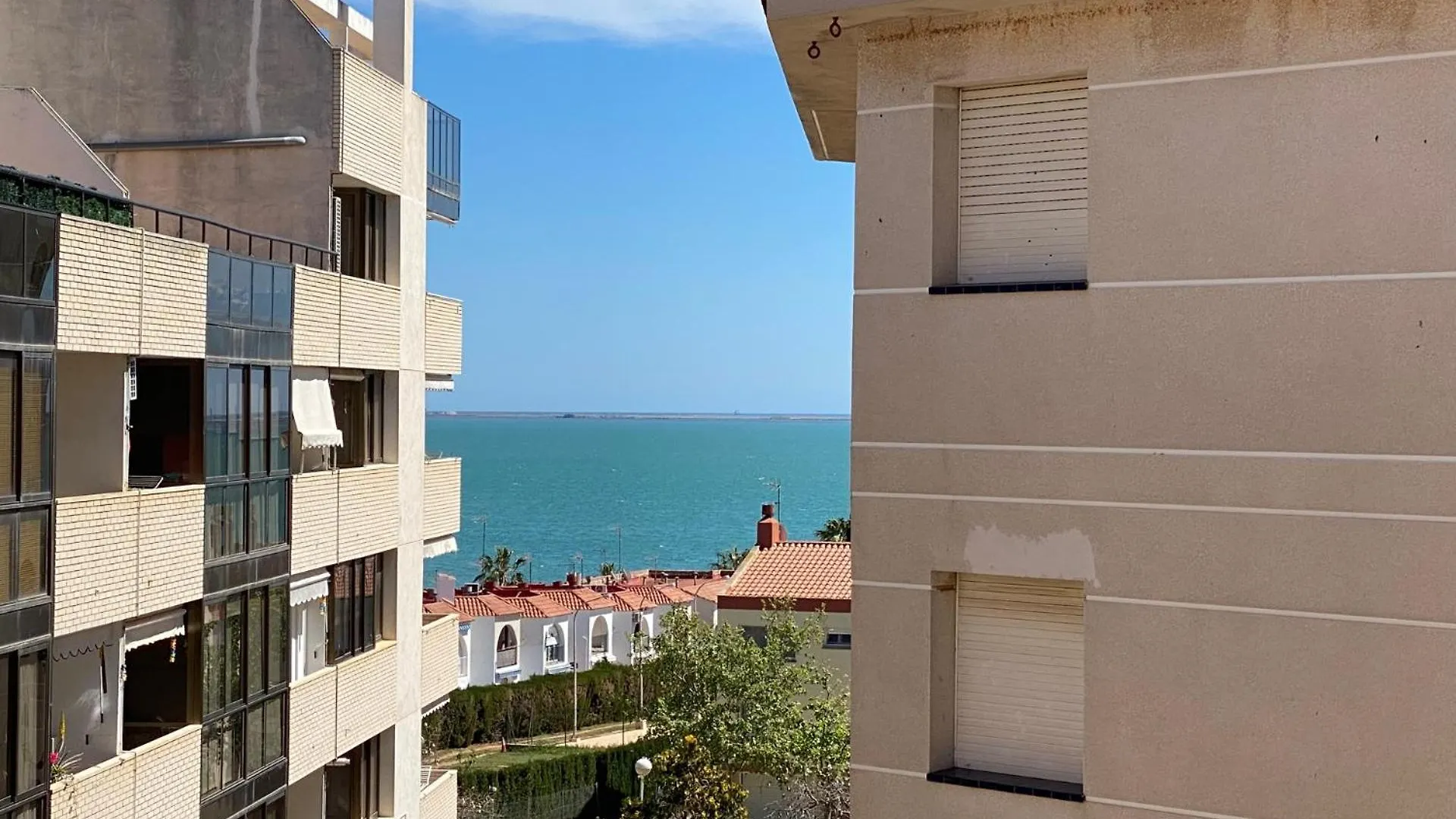 Apartamento Vistas Al Mar, Segunda Linea 3 Habitaciones contacts